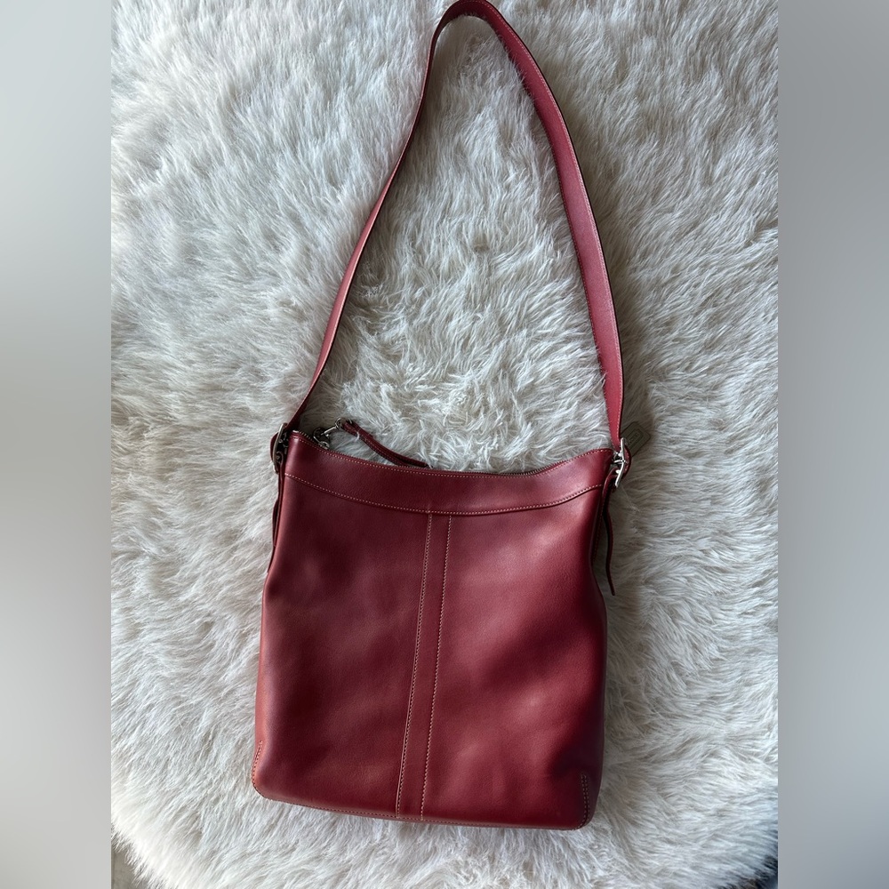 Vintage Coach Legacy slim duffel Elegant Red Leather crossbody Shoulder Bag 9188